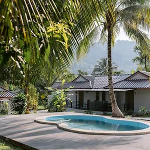 Surfer's Village Guest house
